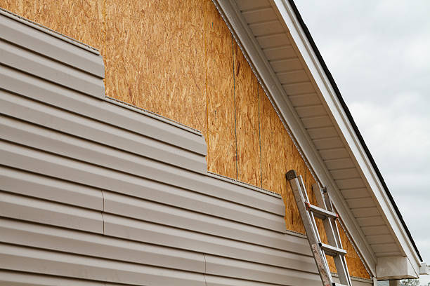 Professional Siding Installation technician working in Mountain Rest, SC